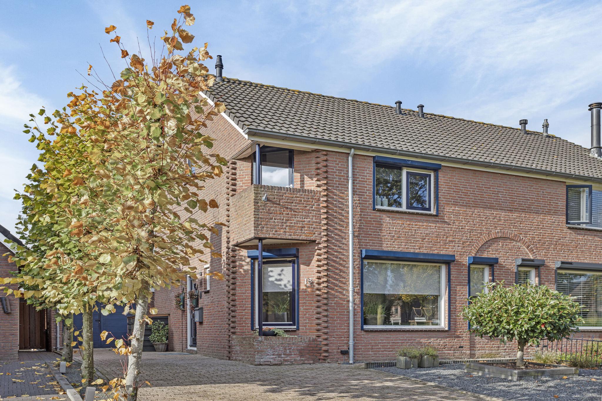 BL100429-8234-De-Haag-18,-Brakel-204611907